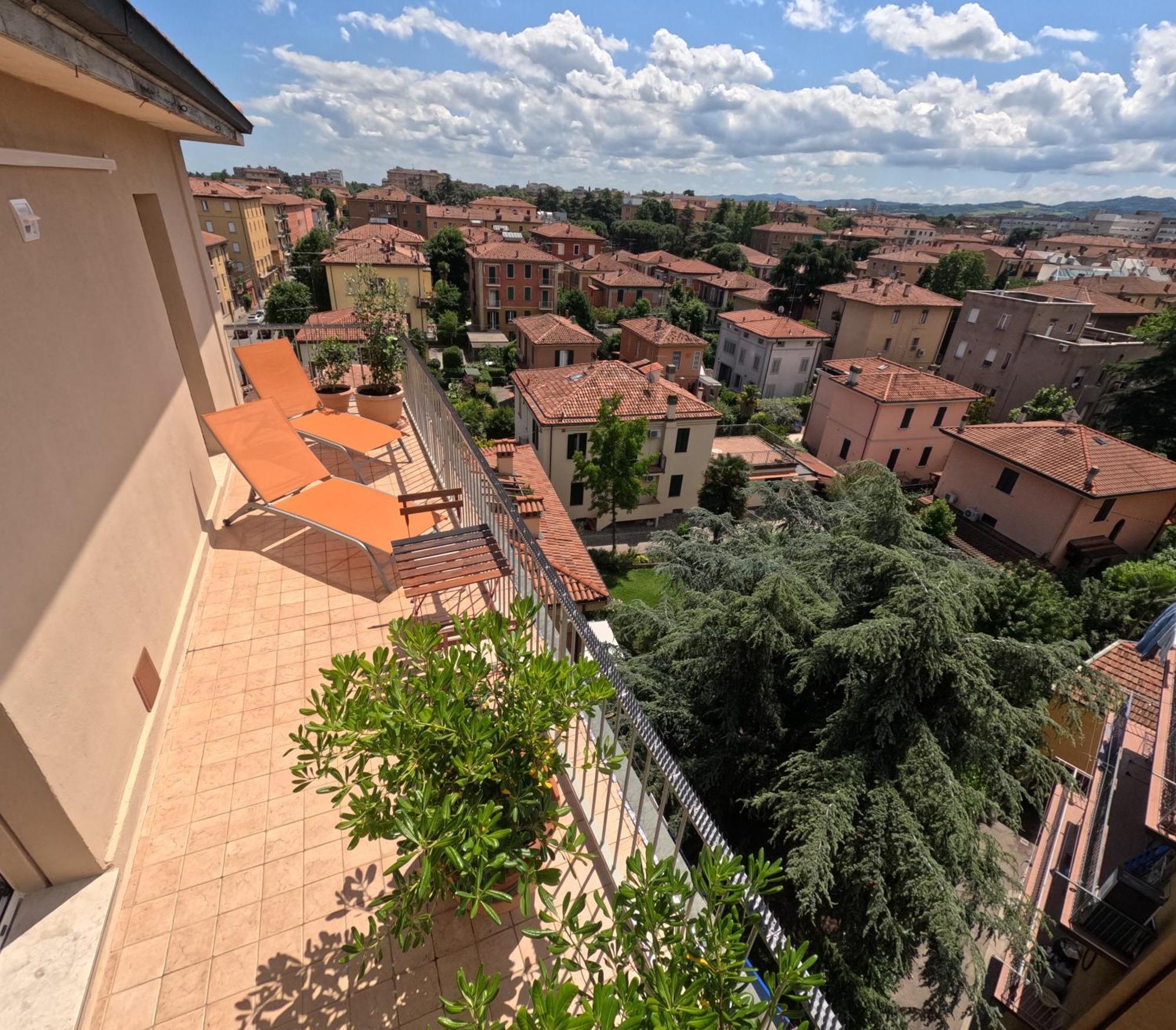 Bellavista Panoramic Terrace Appartamento Con Terrazza Zona Sant Orsola Bologna Kültér fotó